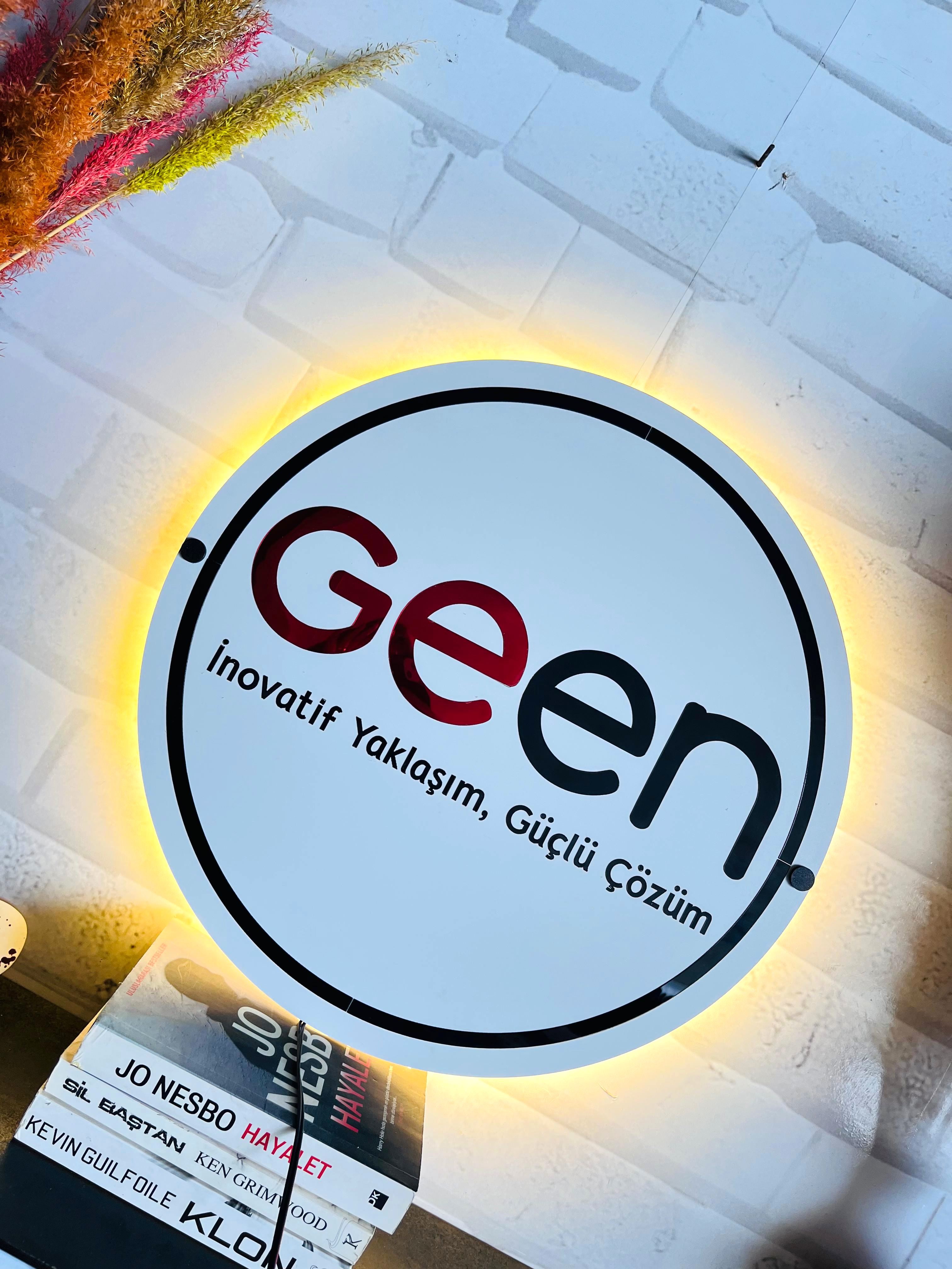 Butik Pastane ve Kafe İçin Pembe Dairesel Işıklı Tabela | MDF Zemin Pleksi Lazer Kesim